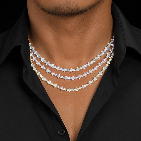 Moissanite vs Cubic Zirconia: What's The Difference?