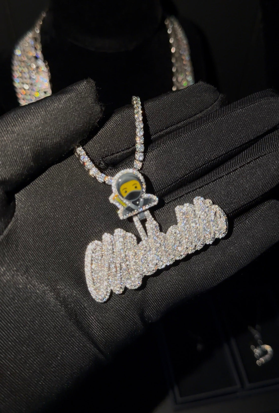 Colgantes Personalizados con Nombre desde $500 | Crea una Joya Única con Moissanite Empire
