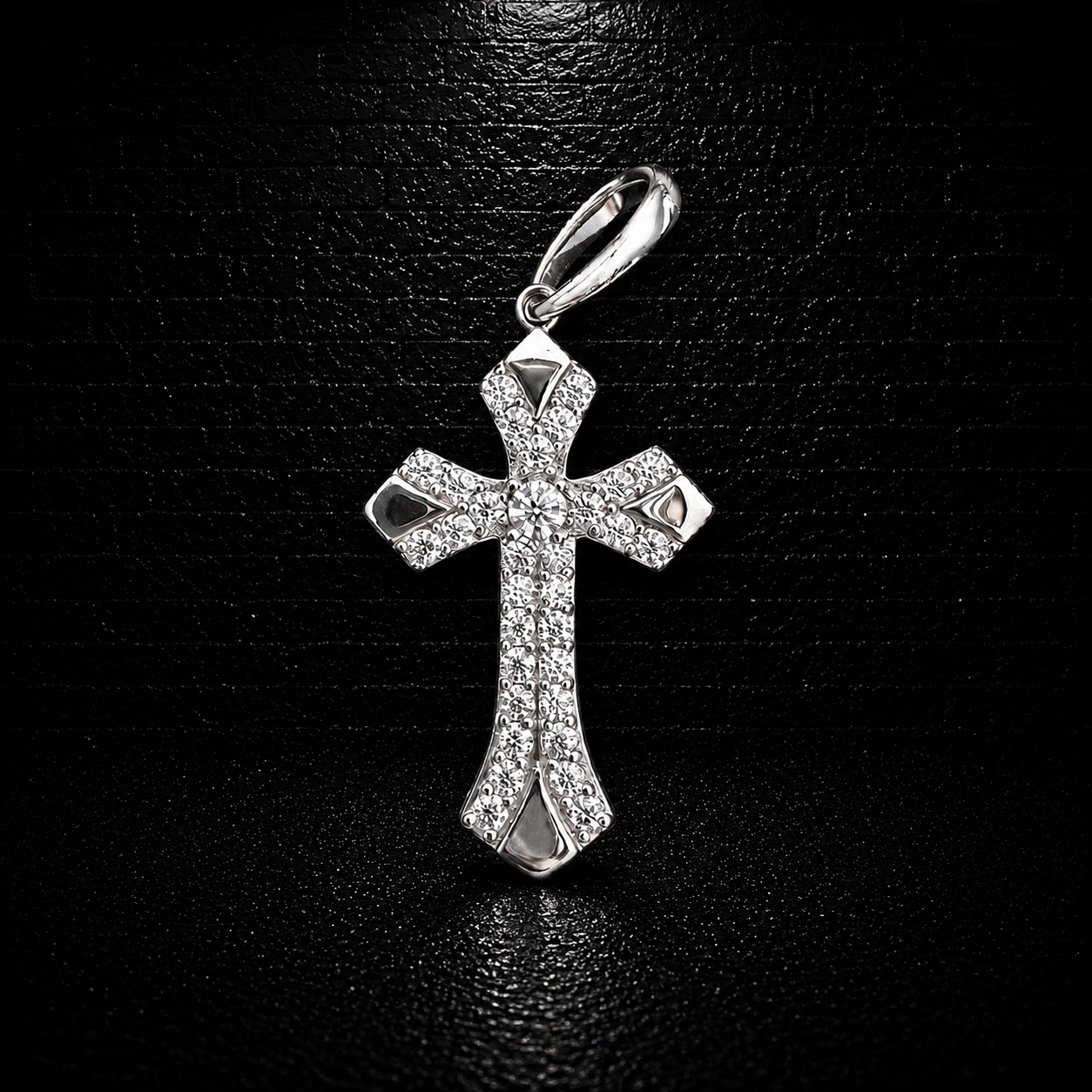 925 Sterling Silver Cross5 Moissanite Pendant – D Color VVS1