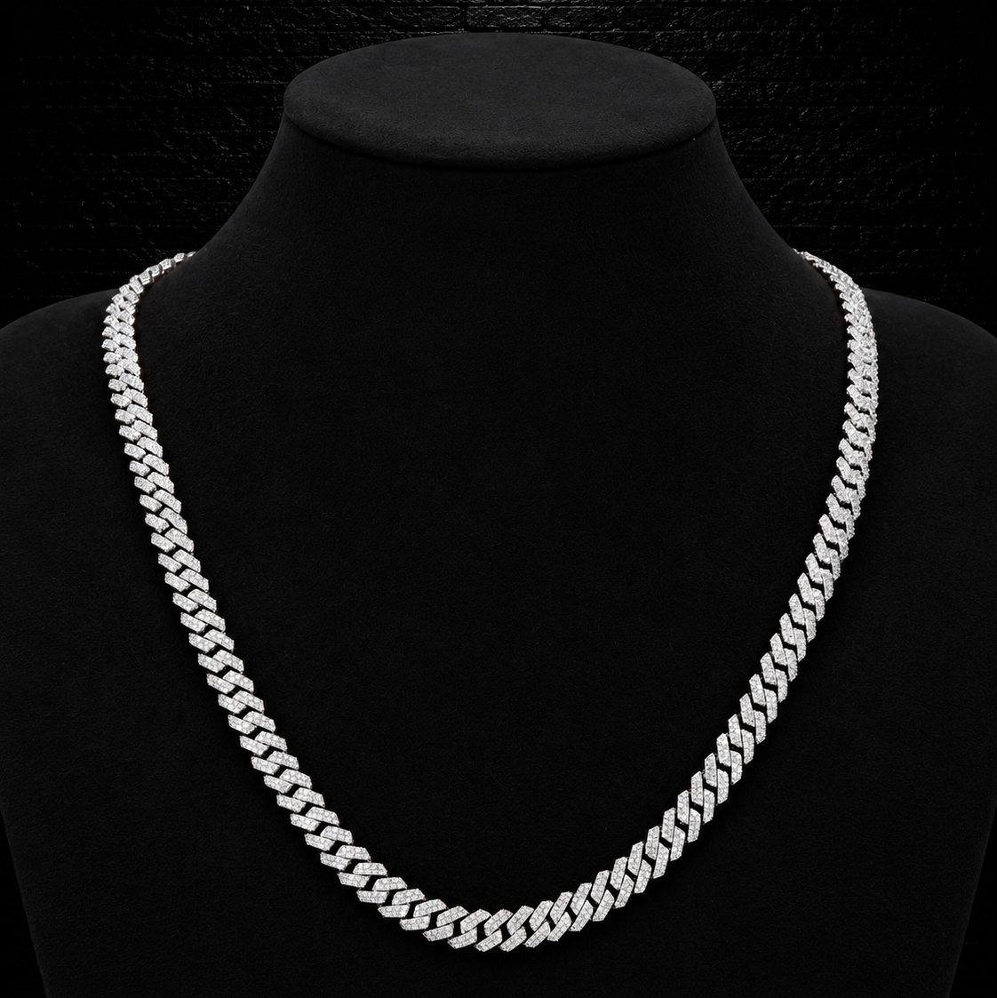 Cuban Link Chain 8mm | VVS1 Moissanite | 925 Sterling Silver