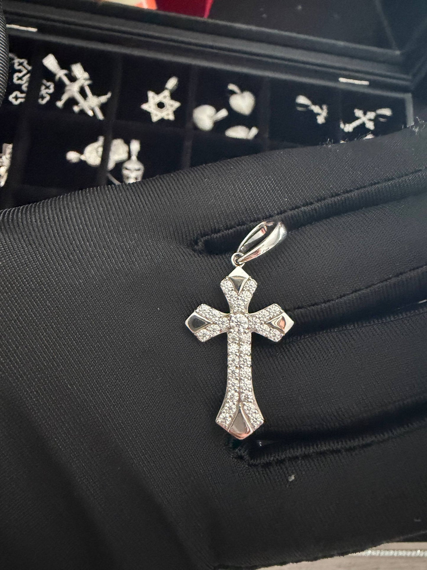 925 Sterling Silver Cross5 Moissanite Pendant – D Color VVS1