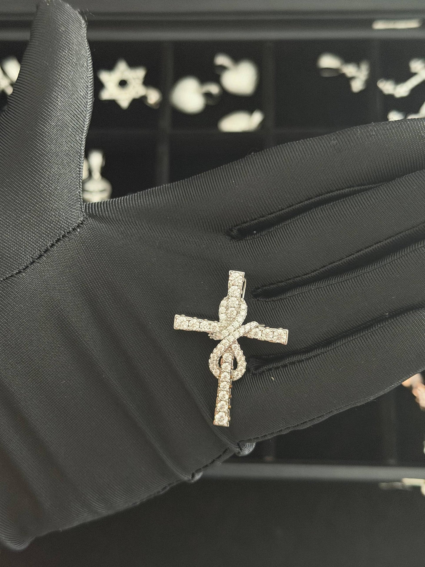 925 Sterling Silver Cross2 Moissanite Pendant – D Color VVS1