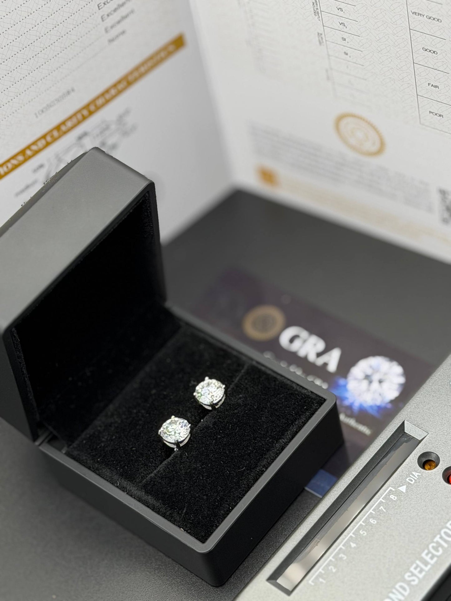 Moissanite Stud Earrings VVS1 • 925 Sterling Silver