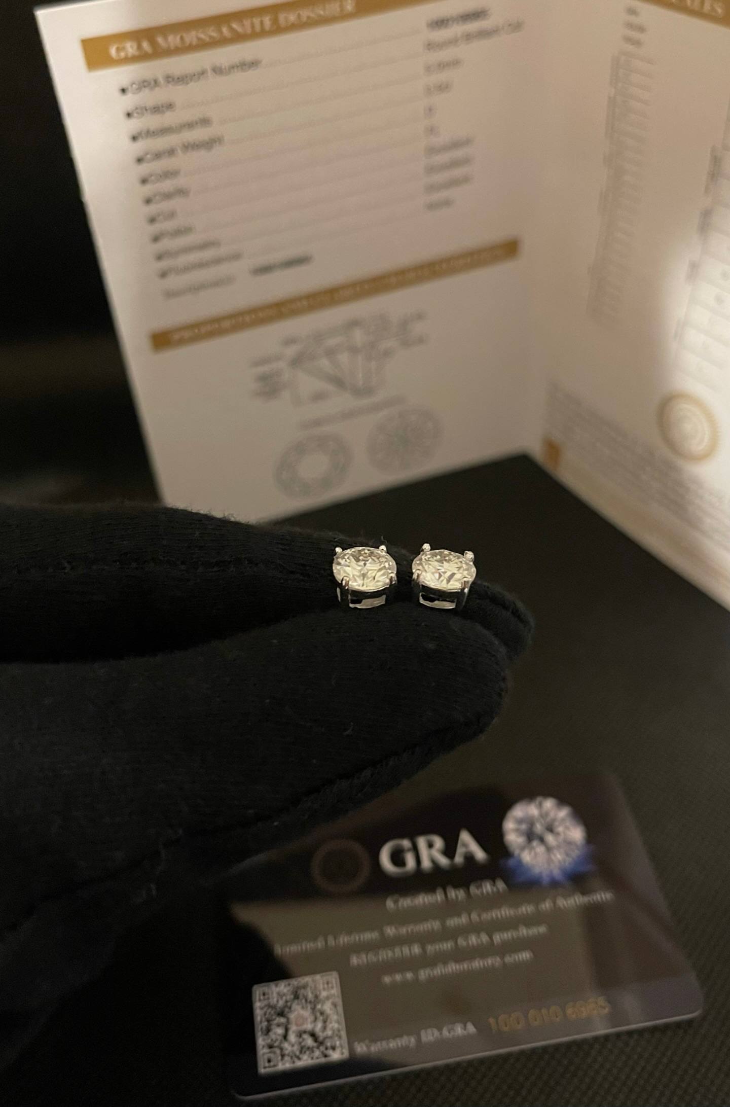 Moissanite Stud Earrings VVS1 • 925 Sterling Silver